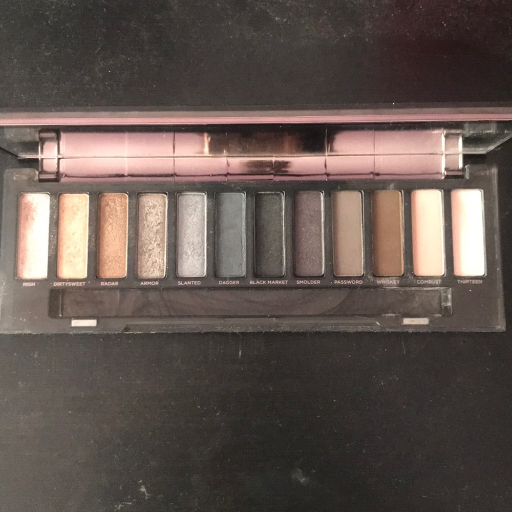 NAKED Smoky palette by Urban Decay